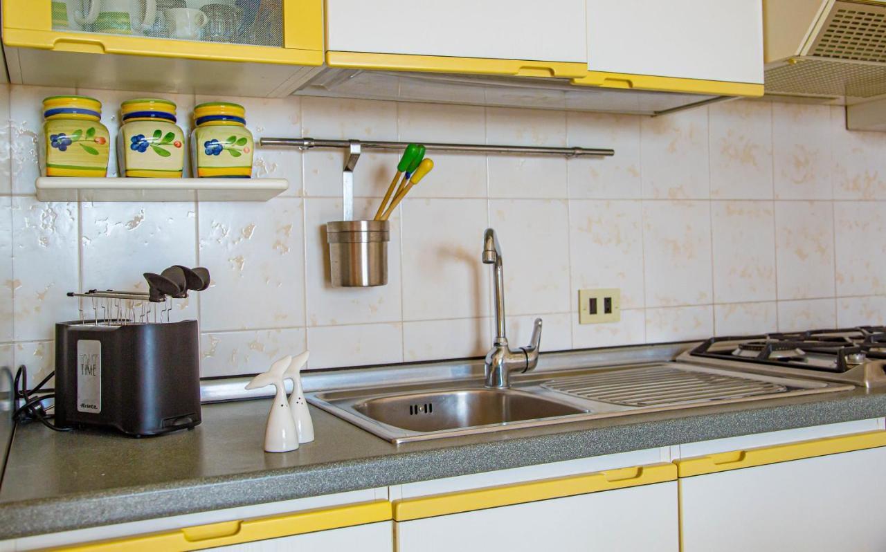Casa Ariel Per 4, A Pochi Passi Dalla Spiaggia Iun R0963 กาลาโกโนเน ภายนอก รูปภาพ